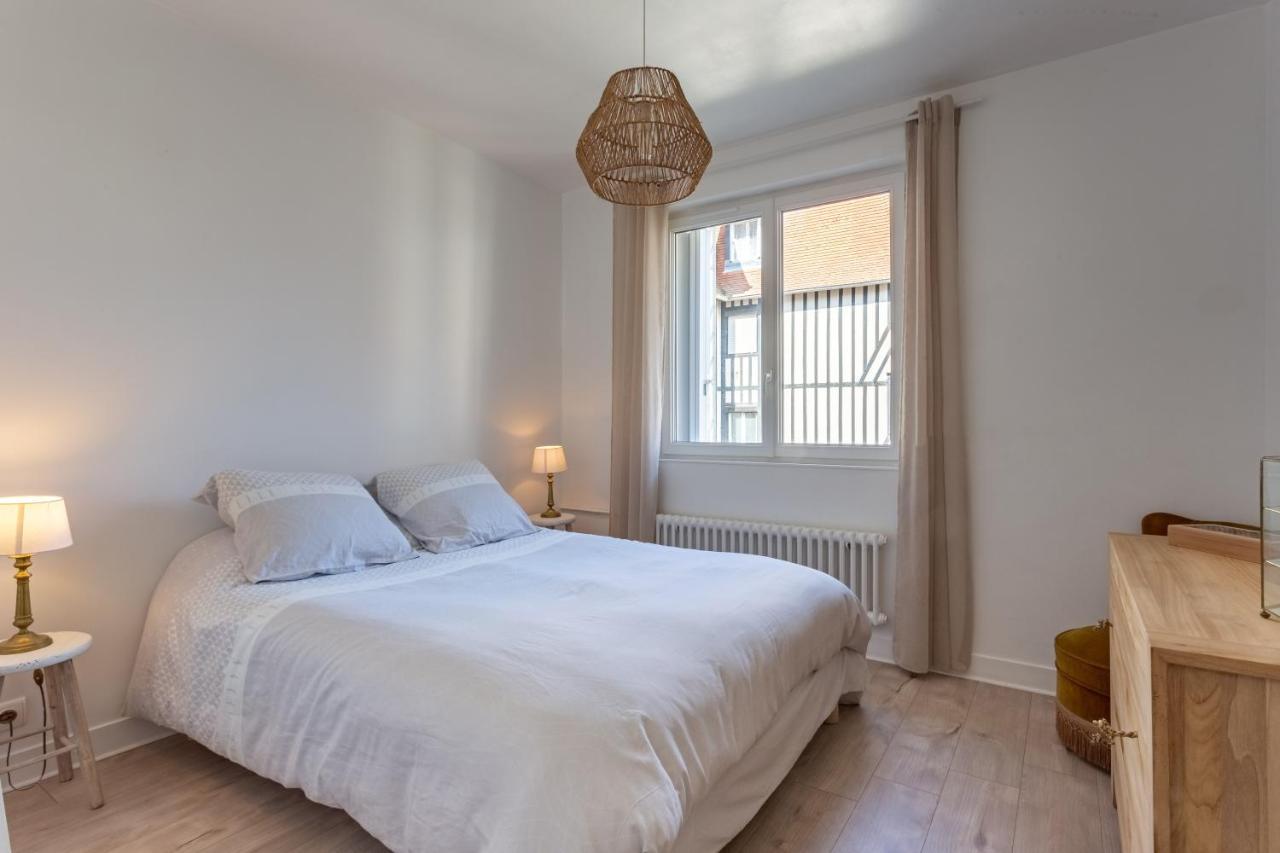 Le Carrousel - Appartement Avec Studio Attenant Deauville Bagian luar foto