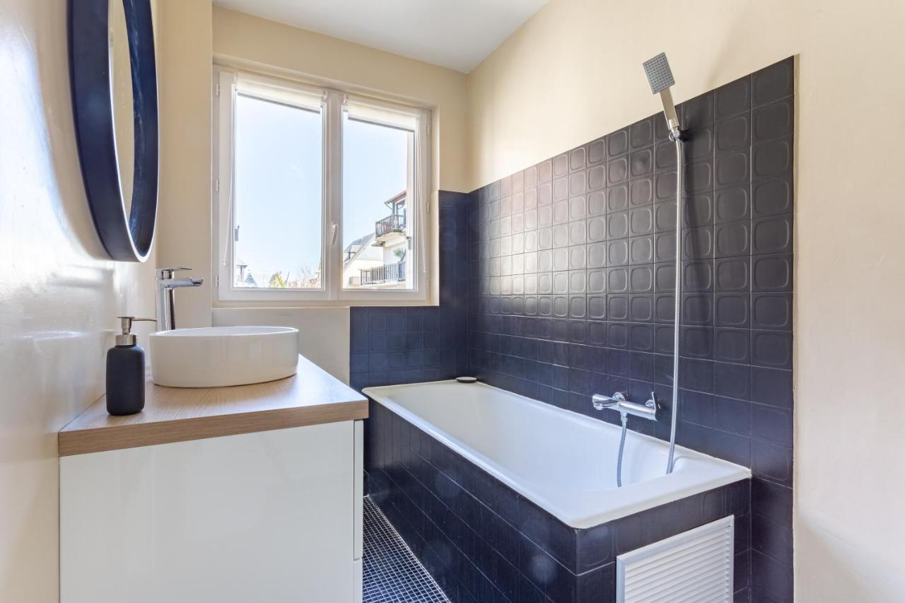 Le Carrousel - Appartement Avec Studio Attenant Deauville Bagian luar foto